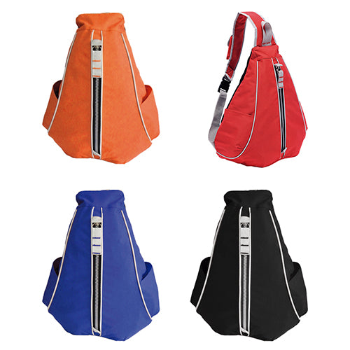 Mochila triangular con cierre frontal