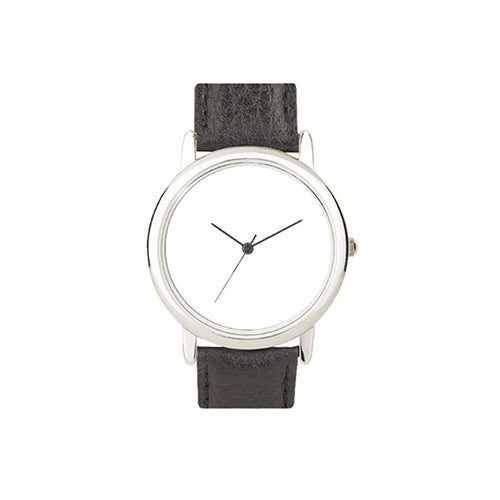 Reloj con caja metalica y correa de piel